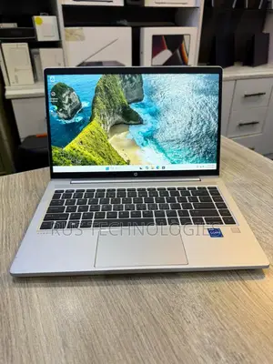 Laptop HP ProBook 440 G10 16GB Intel Core i7 SSD 512GB