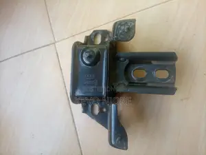 Mazda Demio Gear Box Mountain