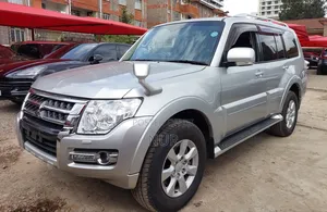 Mitsubishi Pajero 2019 Silver