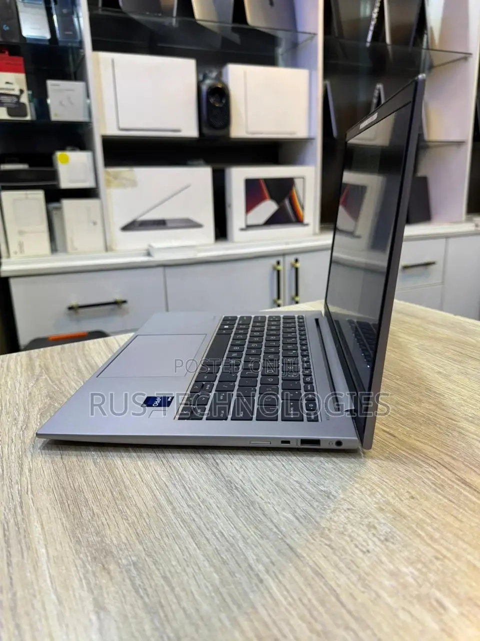 Laptop HP ZBook Firefly 14 G10 16GB Intel Core i7 SSD 512GB