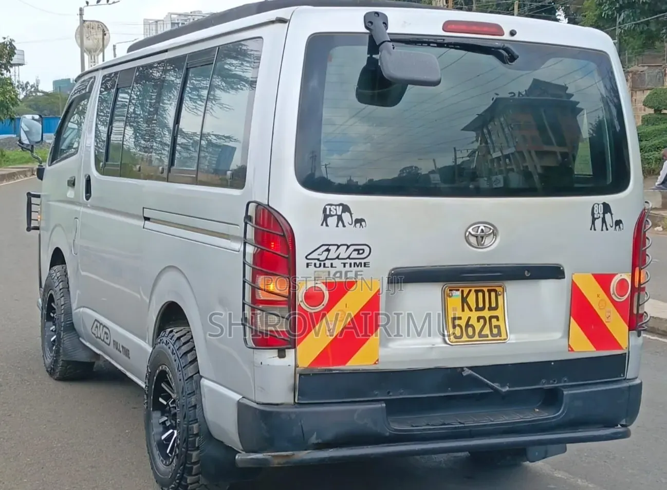 Toyota HiAce 2014 Silver