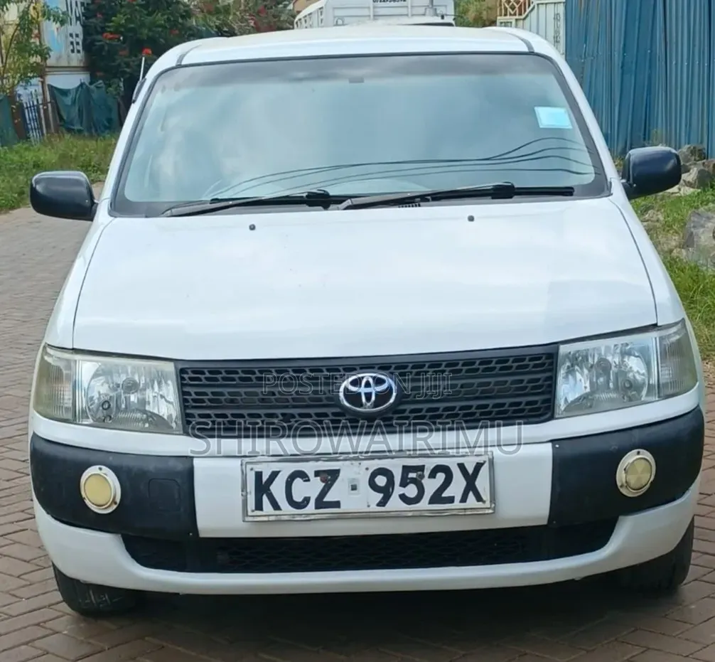 Toyota Probox 2013 Off white