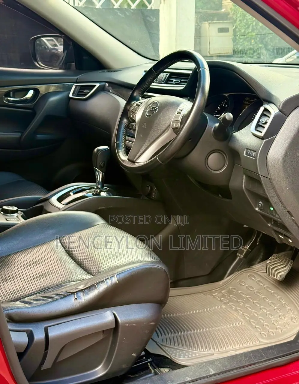 Nissan X-Trail 2.0 Petrol AWD 2015 Red