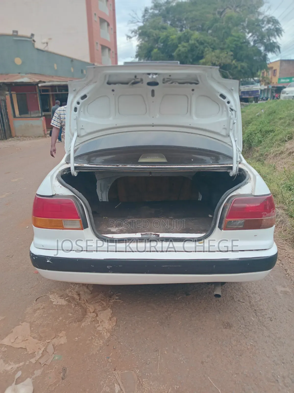 Toyota Corolla 1998 White