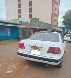 Toyota Corolla 1998 White