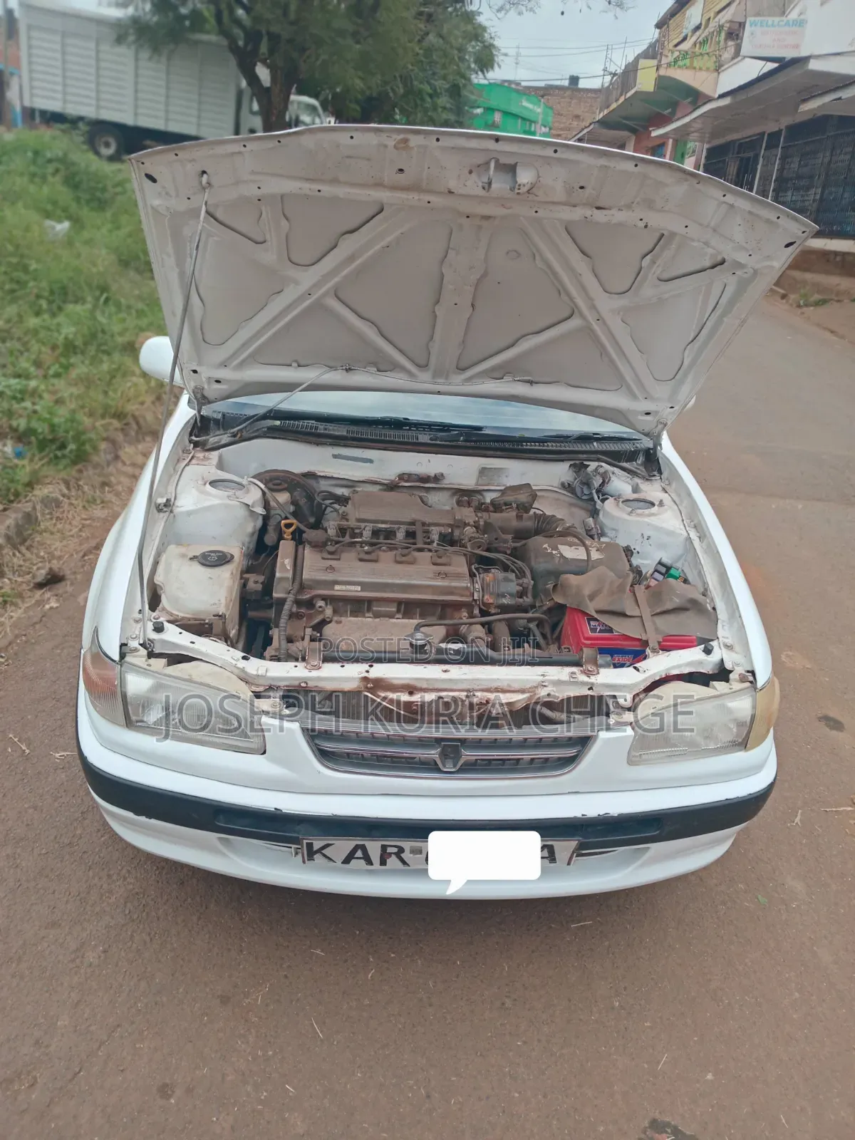 Toyota Corolla 1998 White