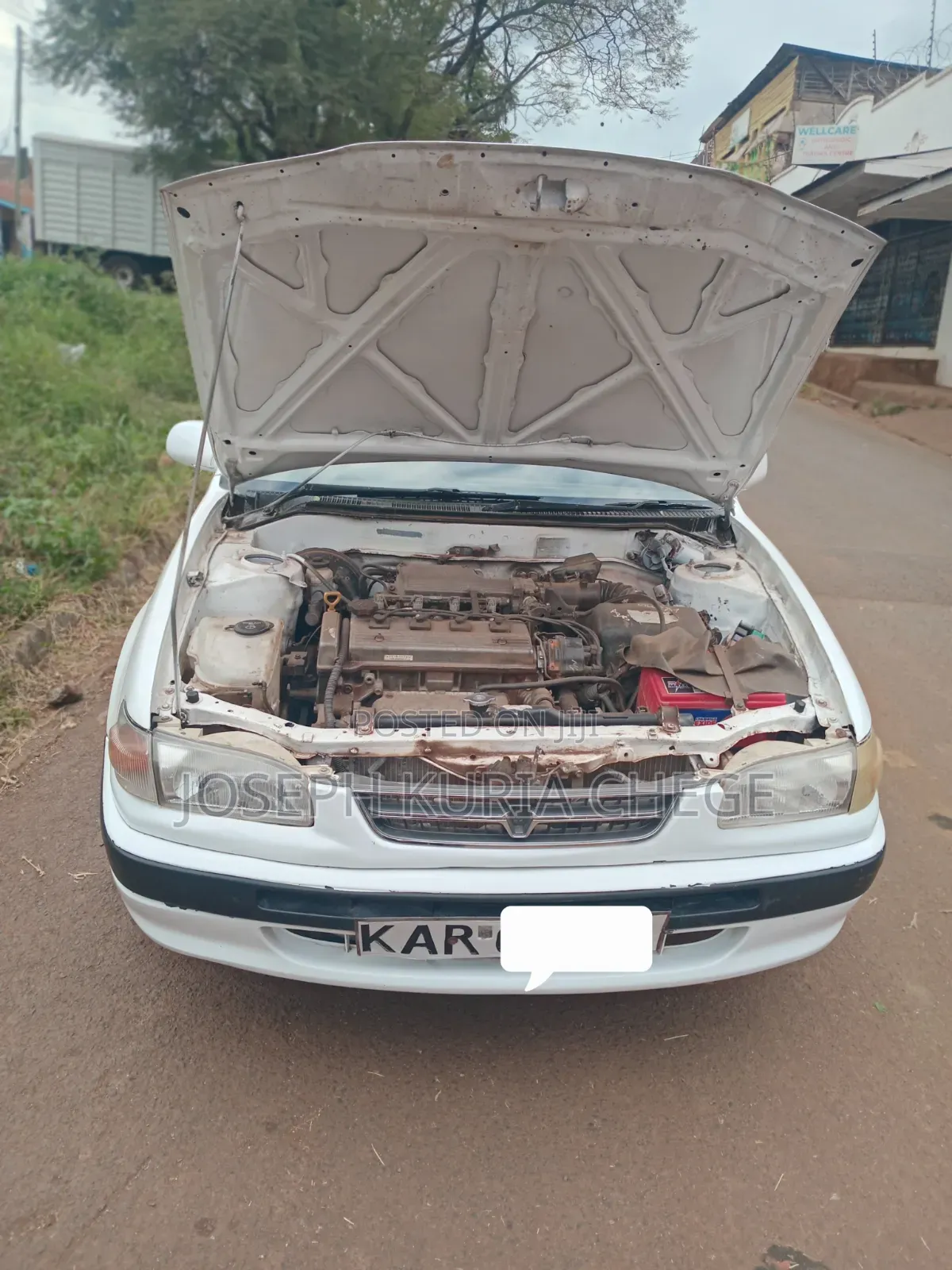Toyota Corolla 1998 White