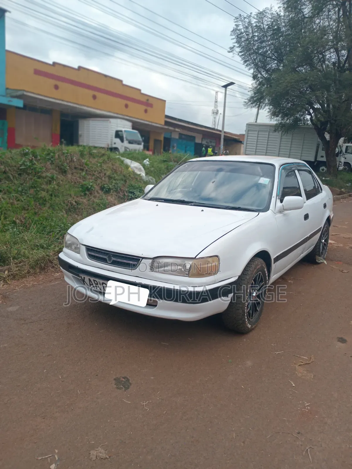 Toyota Corolla 1998 White