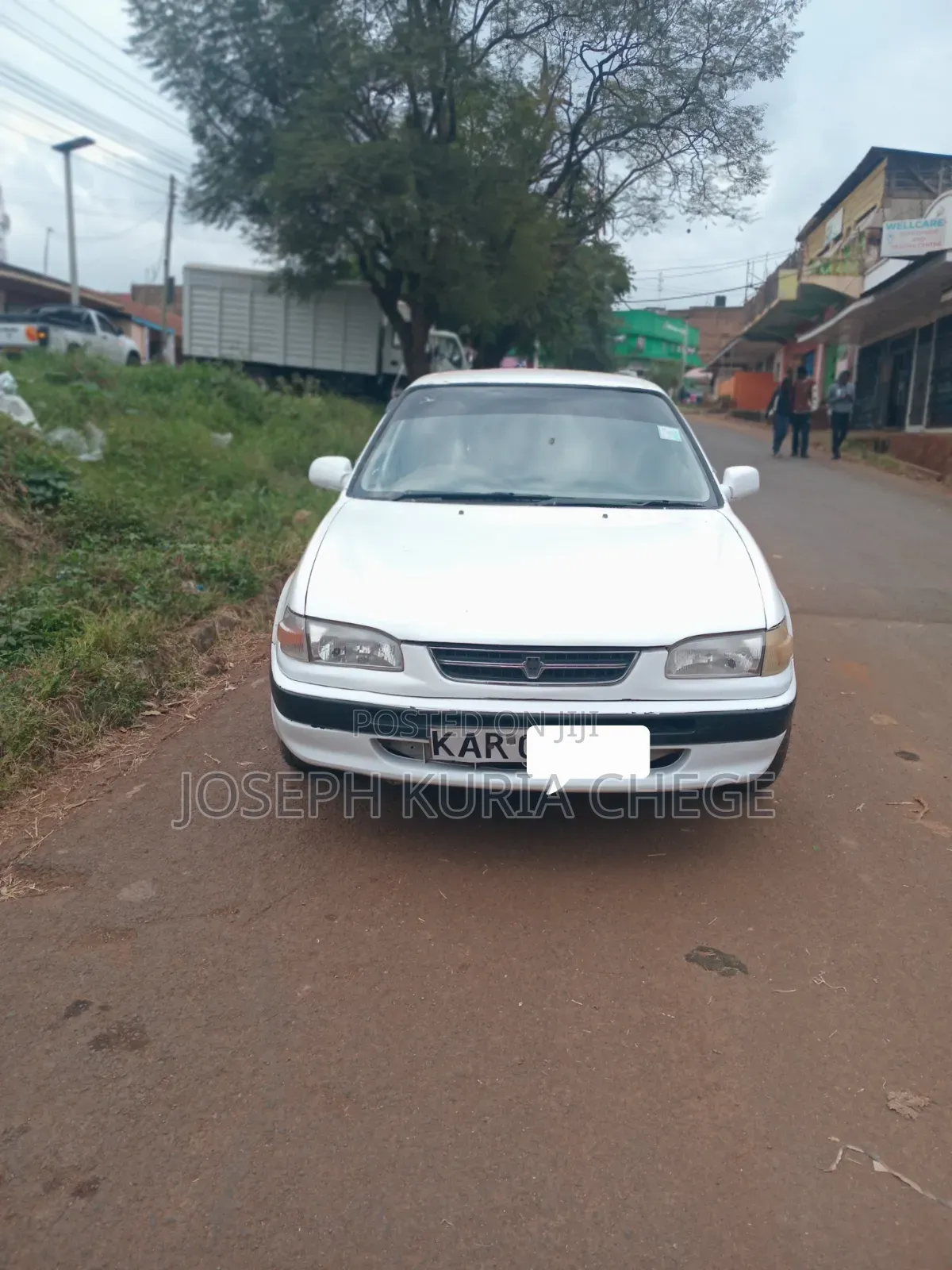 Toyota Corolla 1998 White
