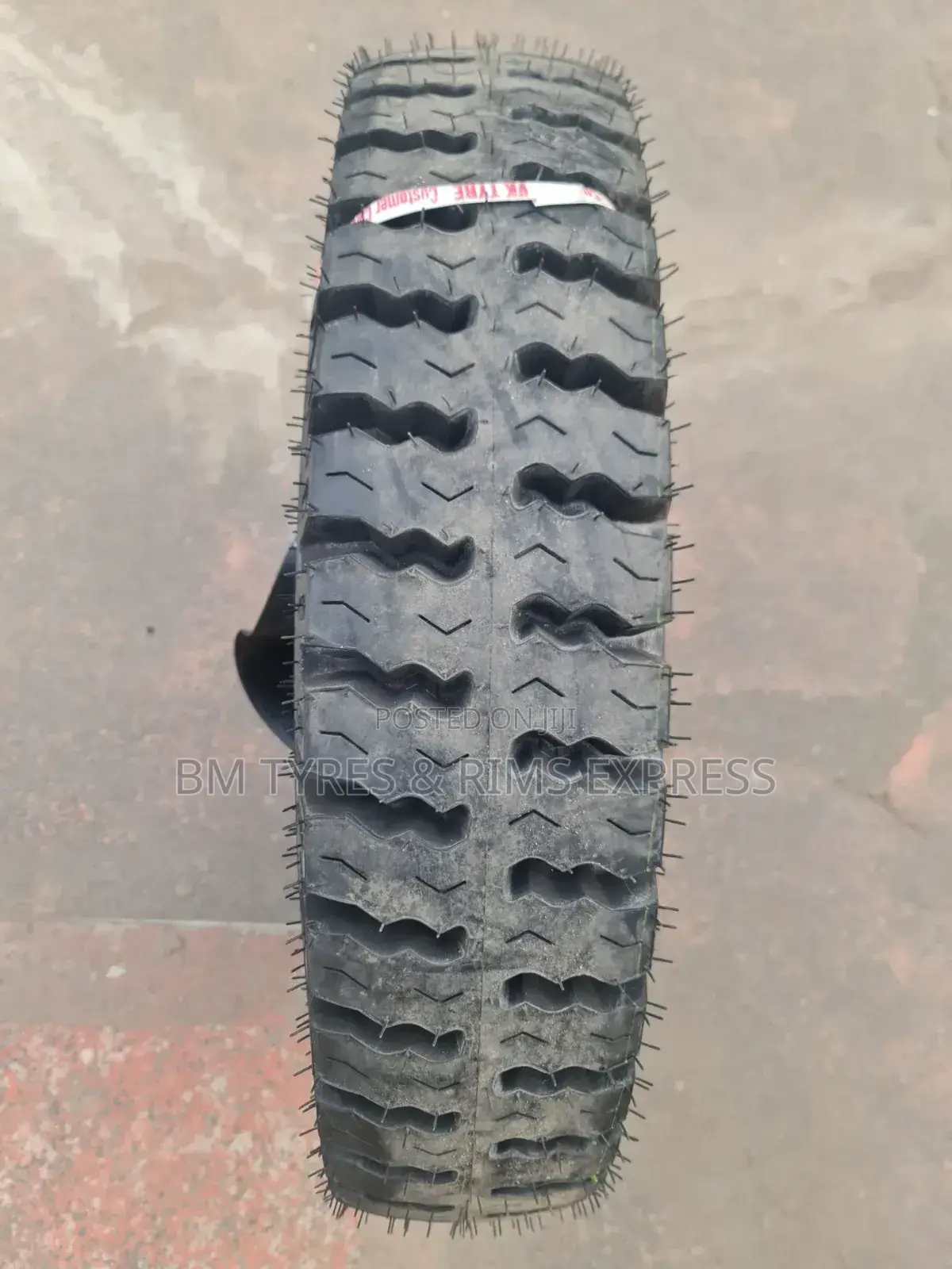 750 R 16 Vk Tires (Diff) India.