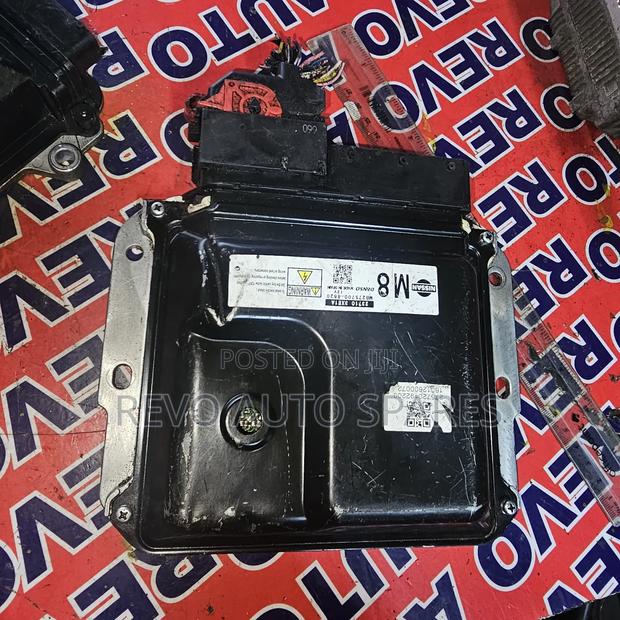 Ecu Egine Control Unit H28 Nissan Nv350