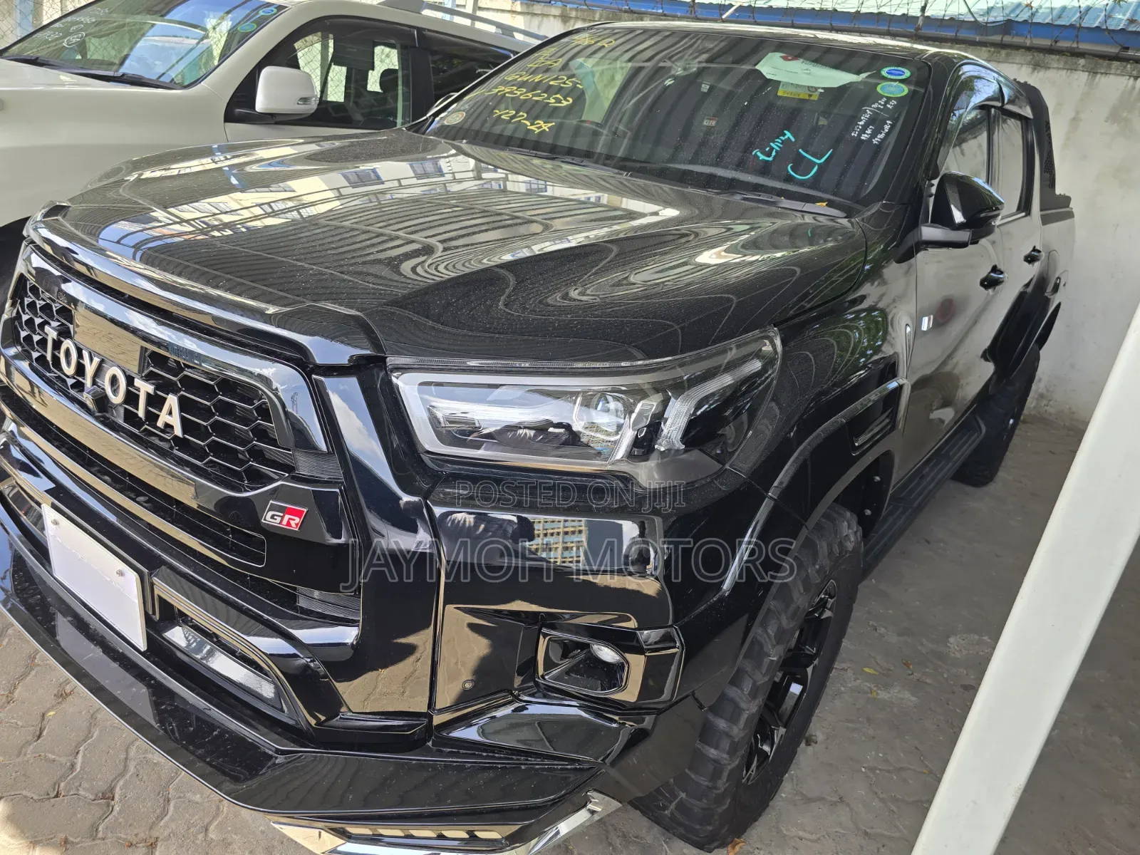 Toyota Hilux 2022 Gray