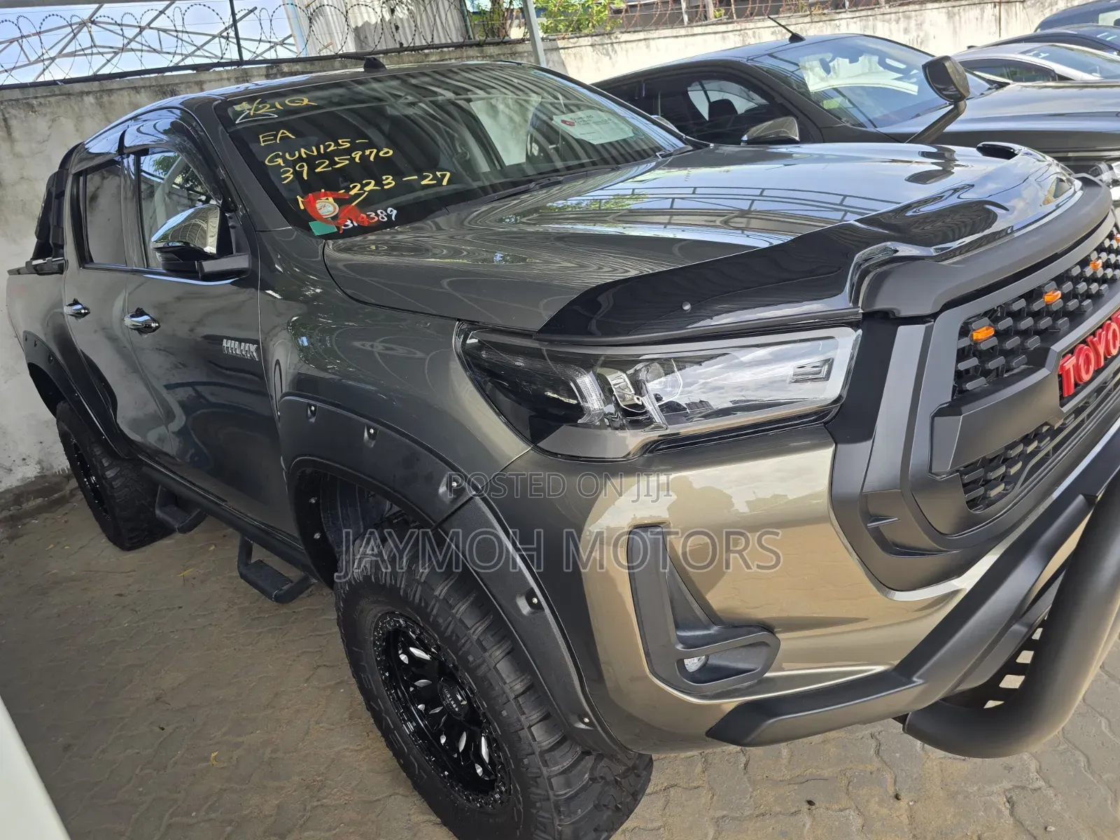 Toyota Hilux 2021 Green
