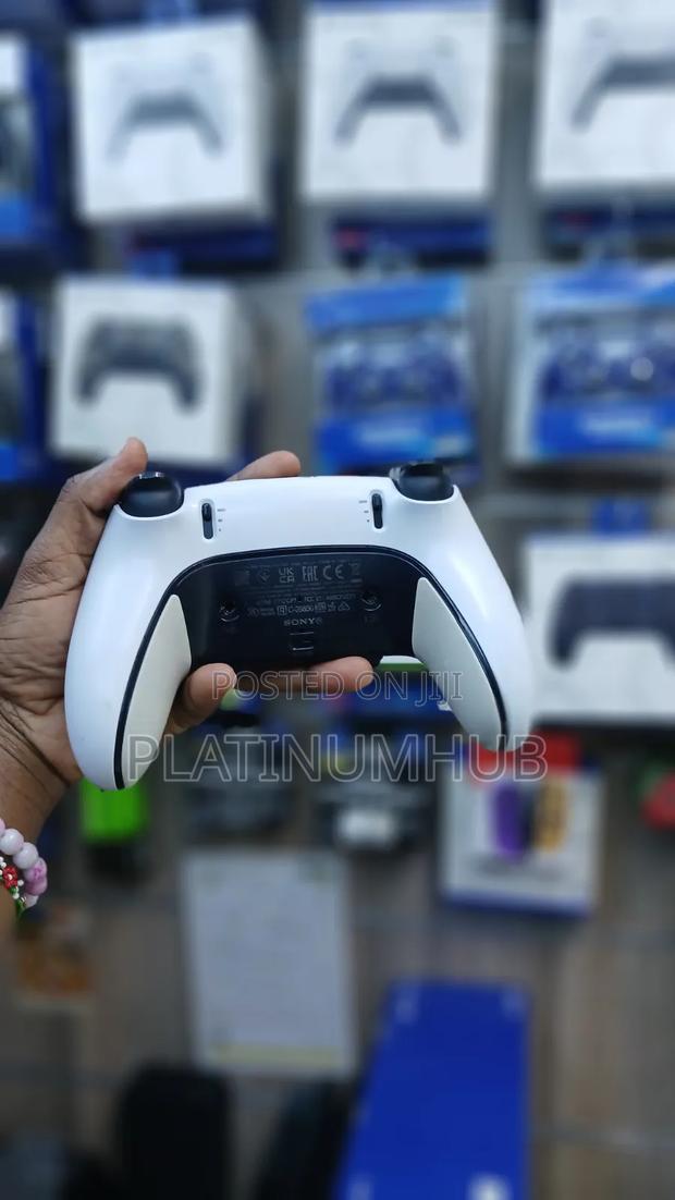 Used Wireless Dualsense Edge Pre-Owned Controller - thumbnail 2