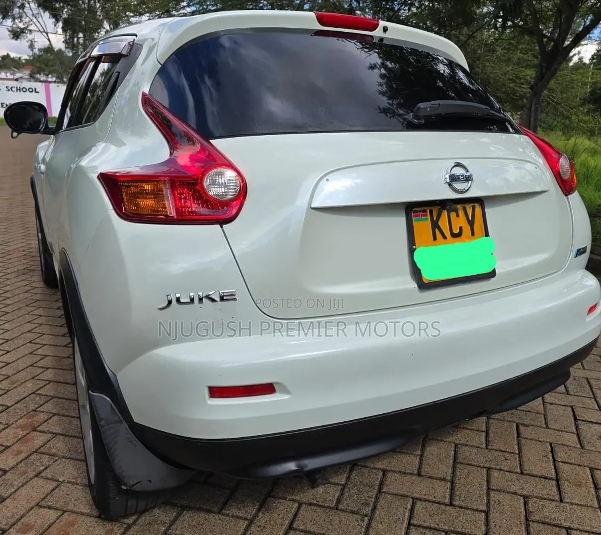 Nissan Juke 2012 White