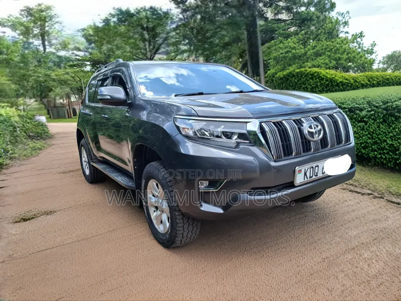 Toyota Land Cruiser Prado 2010 Gray