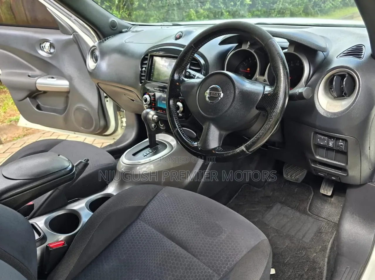 Nissan Juke 2012 White