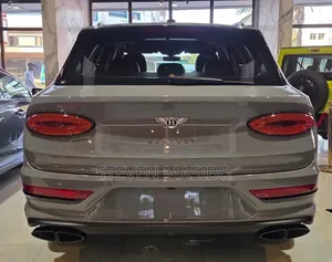 Bentley Bentayga 2024 Gray