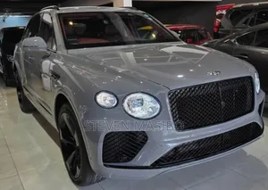 Bentley Bentayga 2024 Gray