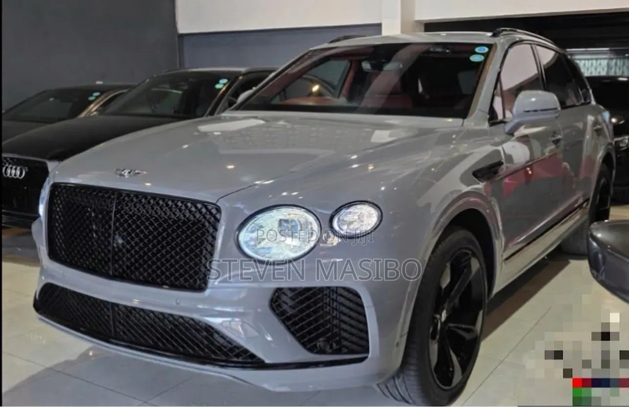 Bentley Bentayga 2024 Gray