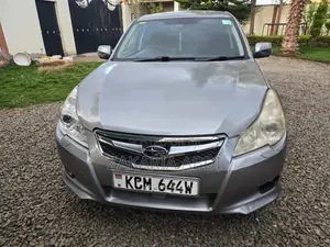 Subaru Legacy 2.5i 2010 Silver