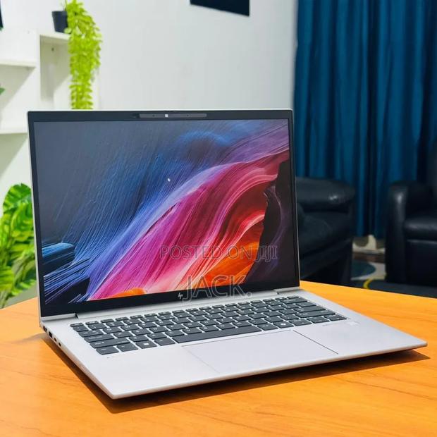 Laptop HP ZBook Firefly 14 G10 16GB Intel Core i7 SSD 512GB - thumbnail 2