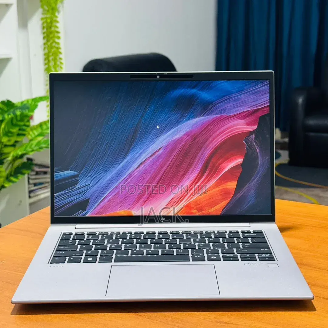Laptop HP ZBook Firefly 14 G10 16GB Intel Core i7 SSD 512GB