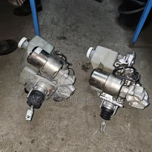 Brakebooster Mitsubishi Pajero