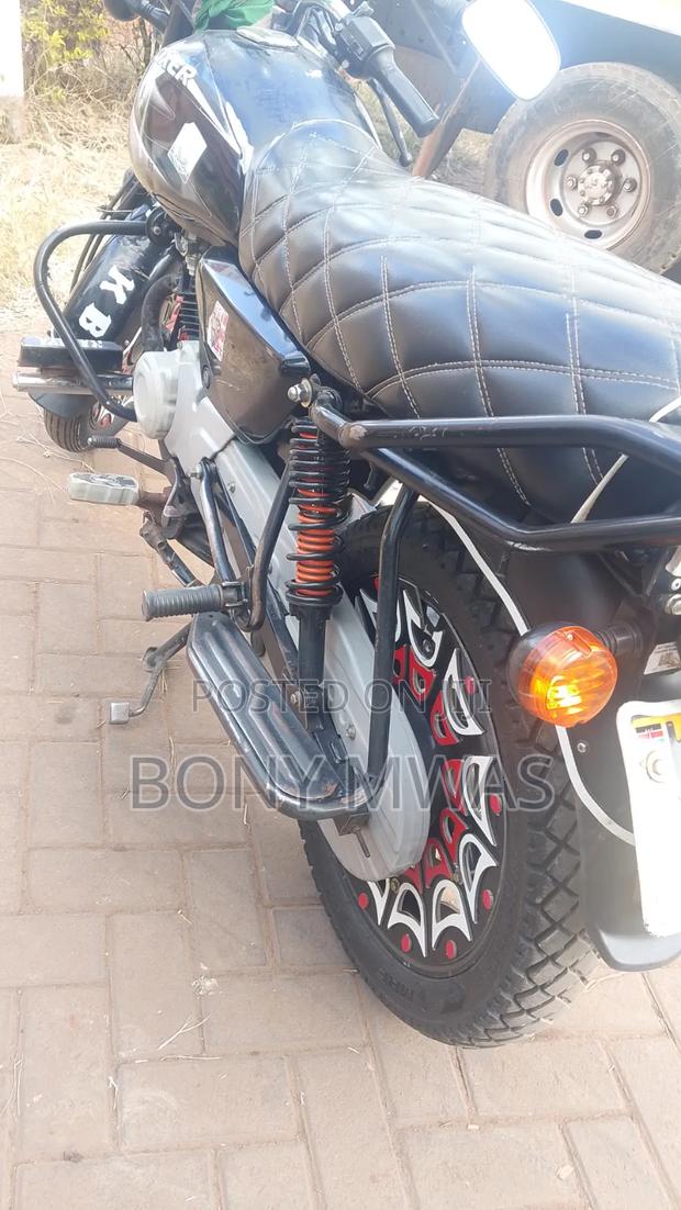 Bajaj Boxer 150 UG 2025 Black - thumbnail 6