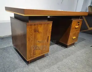 1.4 Executive Office Desk With Drawer