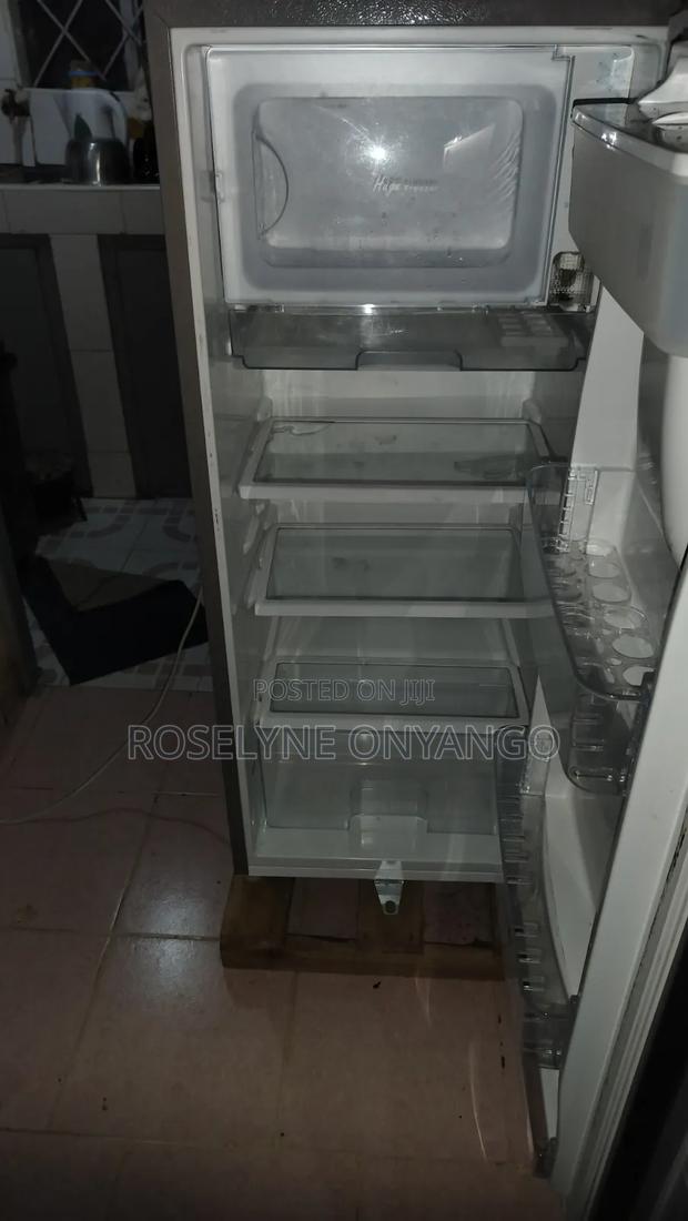 176 Litres Fridge With Inbuilt Water Dispenser - thumbnail 2