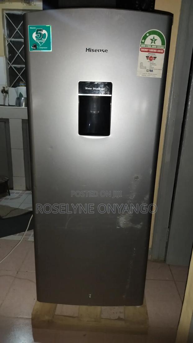 176 Litres Fridge With Inbuilt Water Dispenser - thumbnail 3