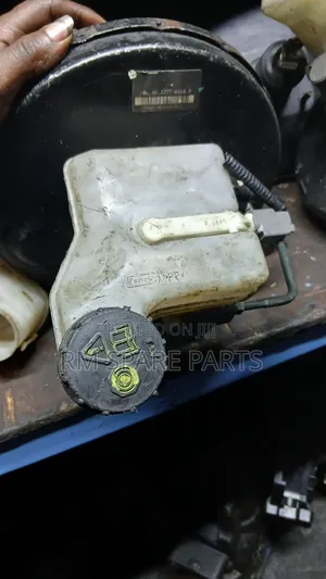 Breakbooster Mazda Axela