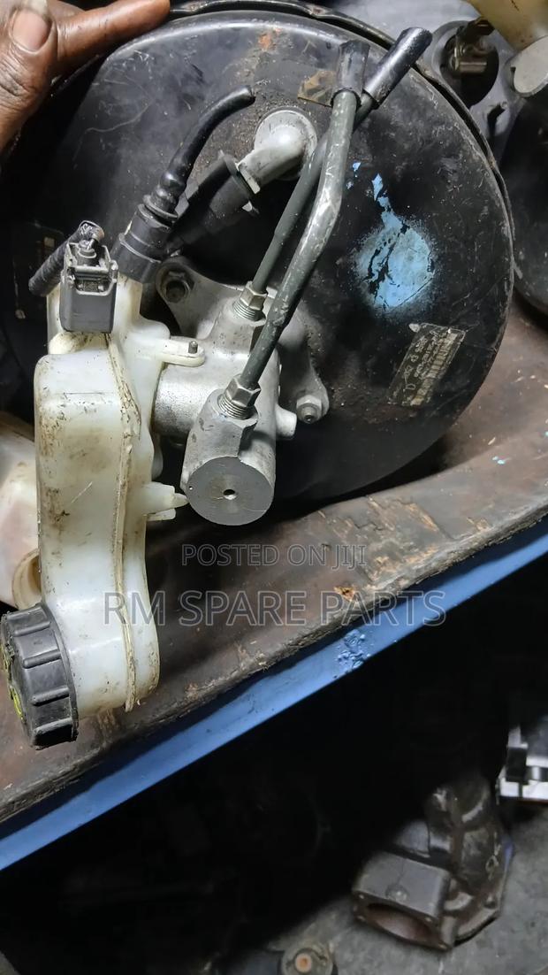 Breakbooster Mazda Axela - thumbnail 2