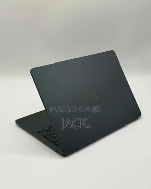 Laptop Apple MacBook Air 2025 M4 24GB Apple M4 SSD 512GB