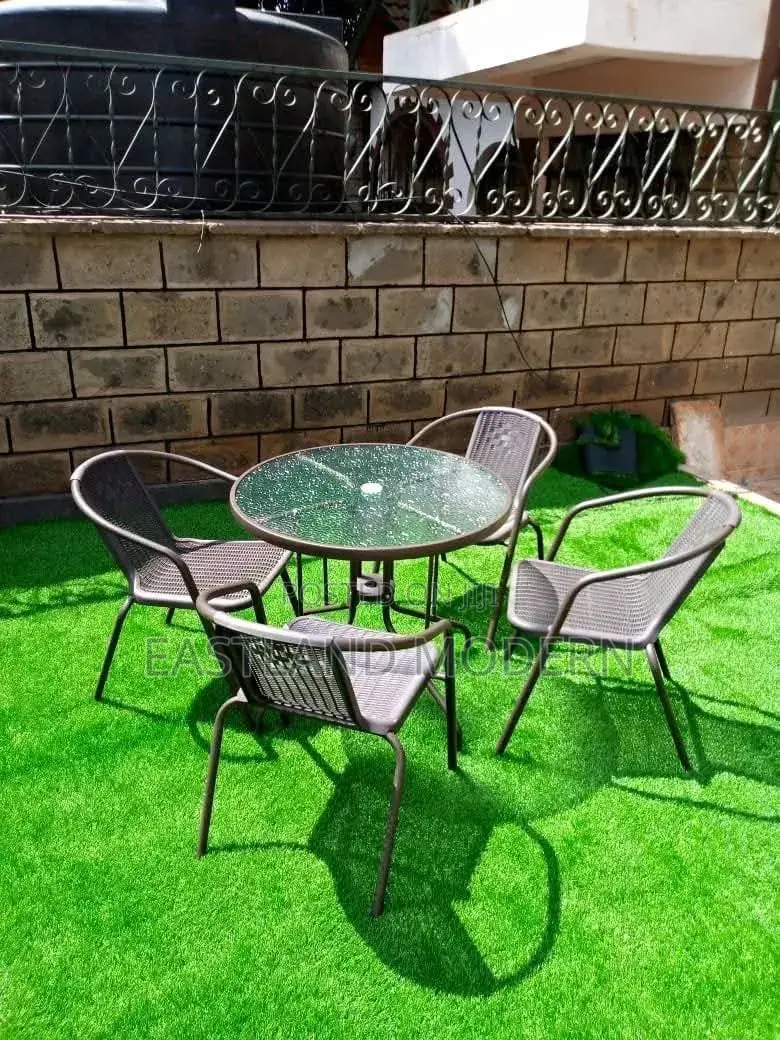 4 Seater Round Garden Set