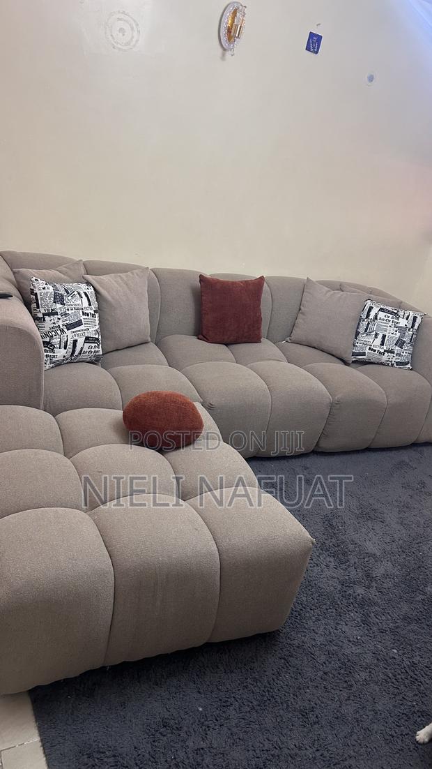 Bubble Spring Couch - thumbnail 4