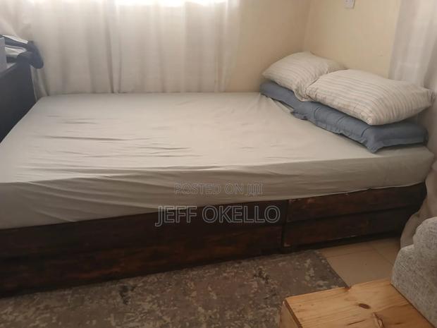 Pallet Bed(4.5 by 6) - thumbnail 2