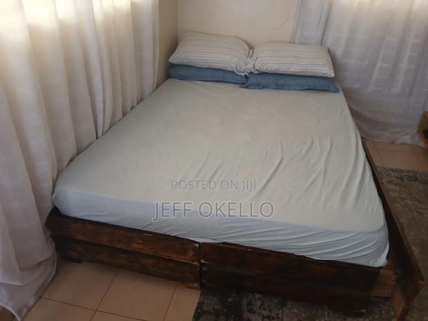 Pallet Bed(4.5 by 6) - thumbnail 3