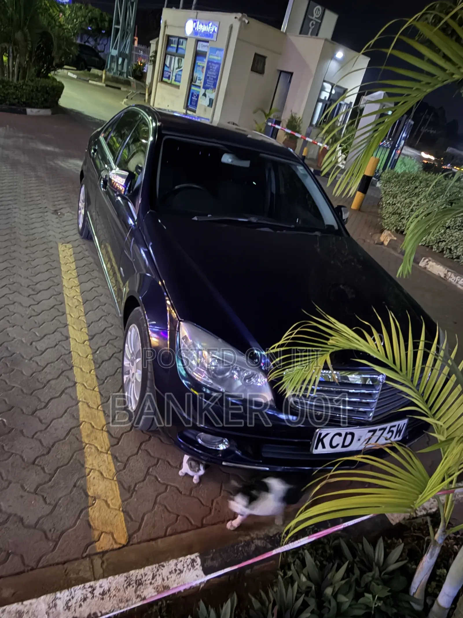 Mercedes-Benz C200 2009 Black