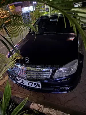 Mercedes-Benz C200 2009 Black