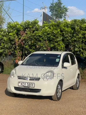Toyota Passo 2012 Silver