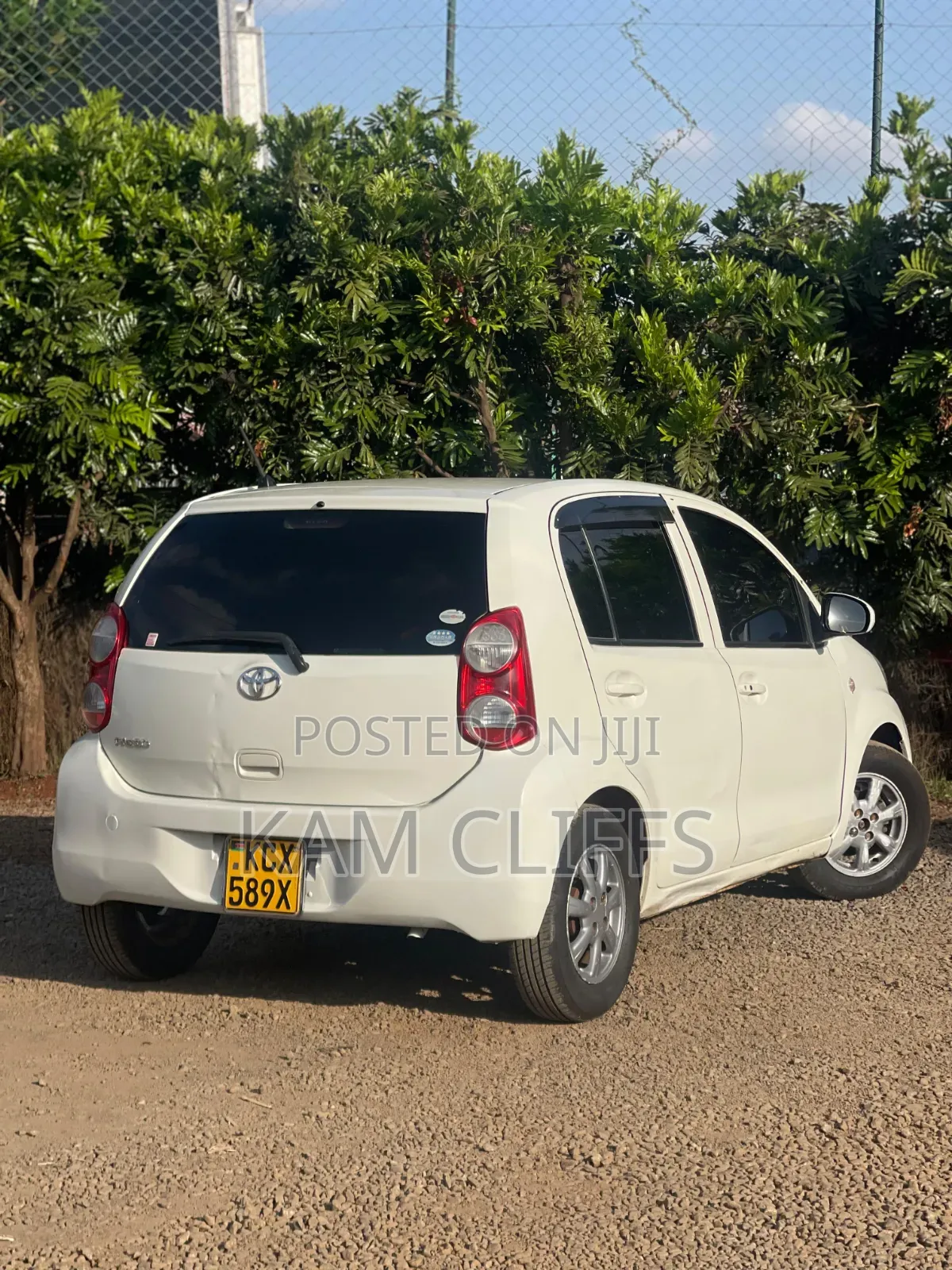 Toyota Passo 2012 Silver