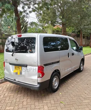 Nissan NV200 2009 Silver