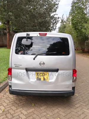 Nissan NV200 2009 Silver