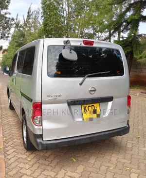 Nissan NV200 2009 Silver