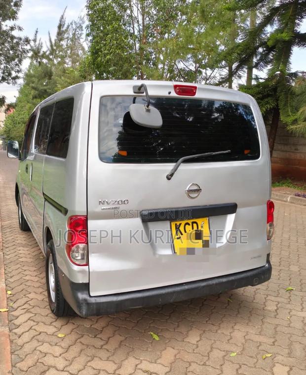 Nissan NV200 2009 Silver - thumbnail 5
