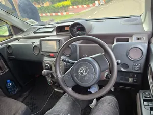 Toyota Spade 2014 Black