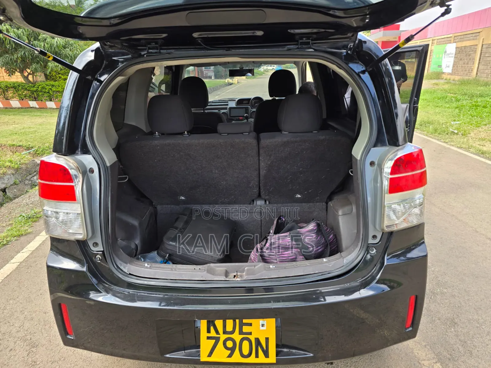 Toyota Spade 2014 Black