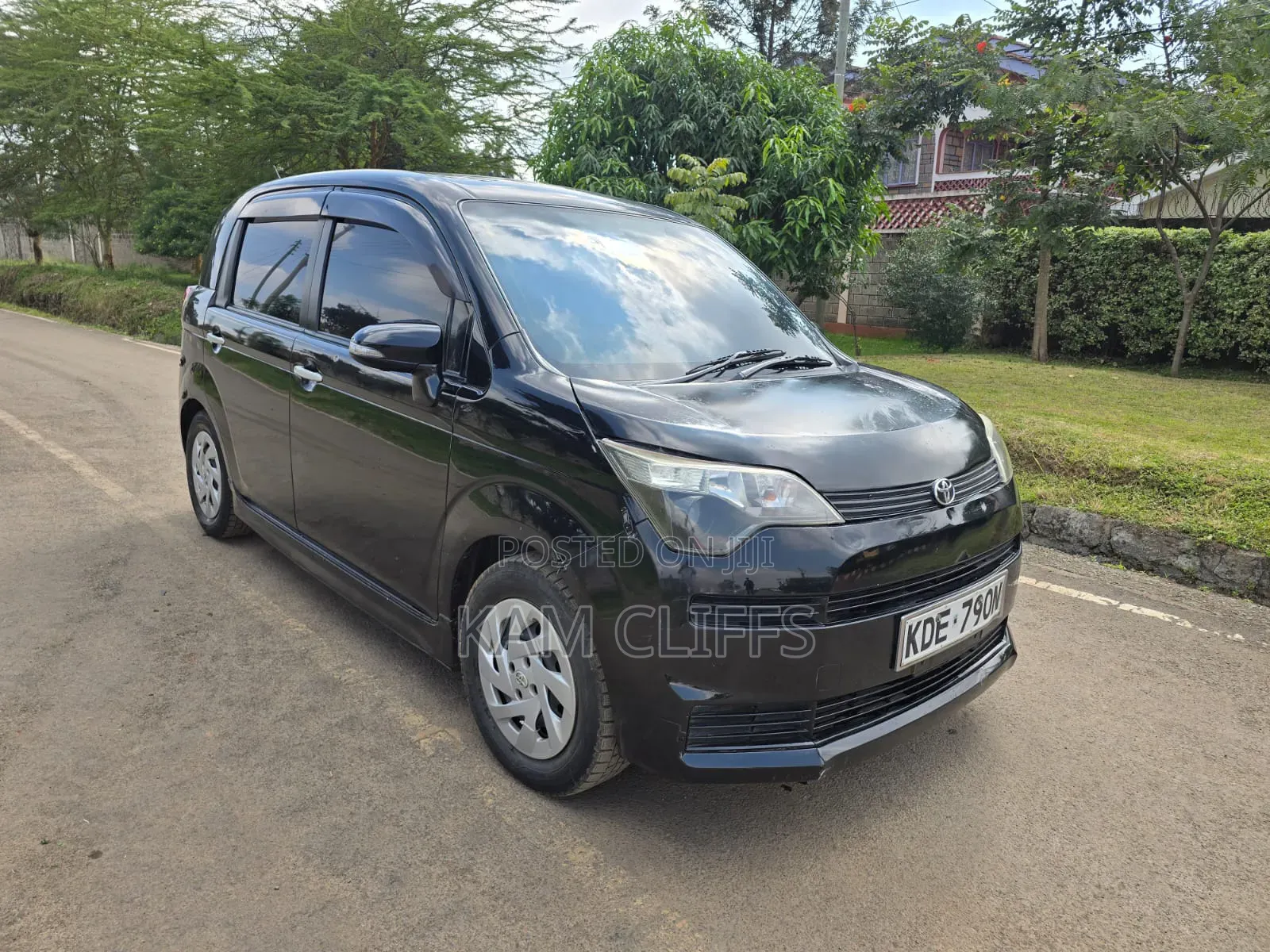 Toyota Spade 2014 Black